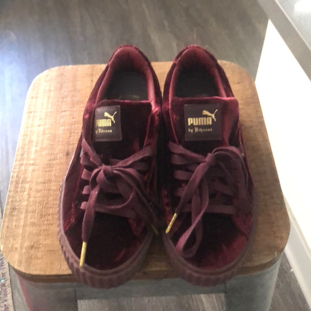 RIRI FENTY PUMAS